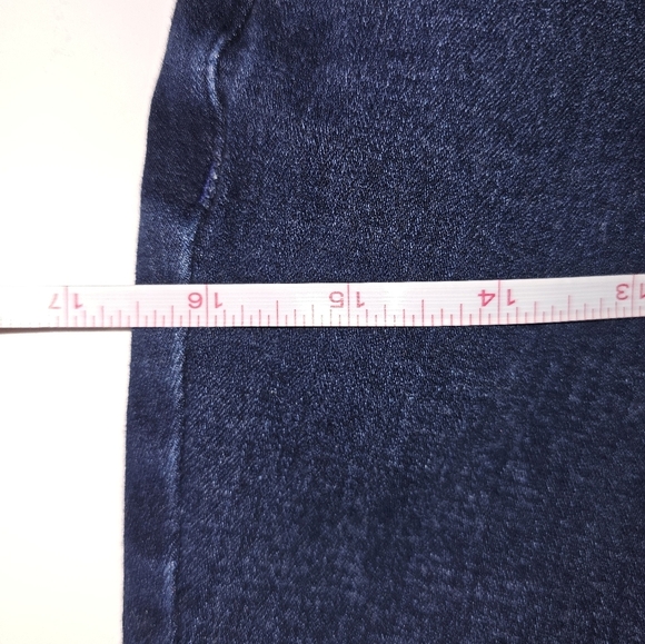 LL Bean Classic Fit High-Rise Jeans - Picture 5 of 7